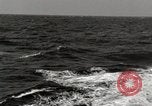 Standbild radioaktives Material Entsorgung im Atlantischen Ozean Atlantik, 1959, aus Sekunde 25 historischem Filmmaterial Videoclip 65675066993