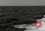 Standbild radioaktives Material Entsorgung im Atlantischen Ozean Atlantik, 1959, aus Sekunde 35 historischem Filmmaterial Videoclip 65675066993