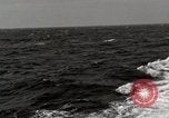 Standbild radioaktives Material Entsorgung im Atlantischen Ozean Atlantik, 1959, aus Sekunde 36 historischem Filmmaterial Videoclip 65675066993