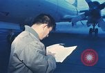 Standbild P-3C Orion Atsugi in Japan, 1971, aus Sekunde 6 historischem Filmmaterial Videoclip 65675067014