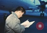 Standbild P-3C Orion Atsugi in Japan, 1971, aus Sekunde 11 historischem Filmmaterial Videoclip 65675067014