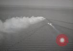 Standbild Methoden bei der Bekämpfung von Selbstmordanschlägen Pacific Theater, 1945, aus Sekunde 7 historischem Filmmaterial Videoclip 65675067025