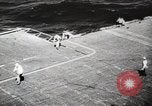 Standbild Methoden bei der Bekämpfung von Selbstmordanschlägen Pacific Theater, 1945, aus Sekunde 25 historischem Filmmaterial Videoclip 65675067025