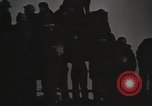 Standbild Methoden bei der Bekämpfung von Selbstmordanschlägen Pacific Theater, 1945, aus Sekunde 36 historischem Filmmaterial Videoclip 65675067025