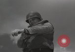 Standbild Methoden bei der Bekämpfung von Selbstmordanschlägen Pacific Theater, 1945, aus Sekunde 41 historischem Filmmaterial Videoclip 65675067025