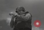 Standbild Methoden bei der Bekämpfung von Selbstmordanschlägen Pacific Theater, 1945, aus Sekunde 45 historischem Filmmaterial Videoclip 65675067025