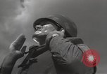Standbild Methoden bei der Bekämpfung von Selbstmordanschlägen Pacific Theater, 1945, aus Sekunde 53 historischem Filmmaterial Videoclip 65675067025