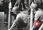 Standbild Methoden bei der Bekämpfung von Selbstmordanschlägen Pacific Theater, 1945, aus Sekunde 56 historischem Filmmaterial Videoclip 65675067025