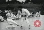 Standbild Martin Difrancisco lehrt Martial Arts Spokane Washington USA, 1960, aus Sekunde 10 historischem Filmmaterial Videoclip 65675067043