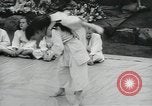 Standbild Martin Difrancisco lehrt Martial Arts Spokane Washington USA, 1960, aus Sekunde 30 historischem Filmmaterial Videoclip 65675067043