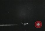 Standbild Parabrake wird getestet auf F-101A Flugzeuge auf der Edwards Air Force Base California United States USA, 1951, aus Sekunde 9 historischem Filmmaterial Videoclip 65675067045
