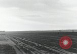 Standbild F-100 stürzt nach einer versuchten Landung California United States USA, 1956, aus Sekunde 3 historischem Filmmaterial Videoclip 65675067051