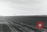 Standbild F-100 stürzt nach einer versuchten Landung California United States USA, 1956, aus Sekunde 9 historischem Filmmaterial Videoclip 65675067051