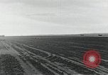 Standbild F-100 stürzt nach einer versuchten Landung California United States USA, 1956, aus Sekunde 12 historischem Filmmaterial Videoclip 65675067051