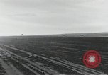 Standbild F-100 stürzt nach einer versuchten Landung California United States USA, 1956, aus Sekunde 18 historischem Filmmaterial Videoclip 65675067051