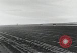 Standbild F-100 stürzt nach einer versuchten Landung California United States USA, 1956, aus Sekunde 19 historischem Filmmaterial Videoclip 65675067051