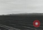 Standbild F-100 stürzt nach einer versuchten Landung California United States USA, 1956, aus Sekunde 24 historischem Filmmaterial Videoclip 65675067051