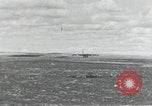 Standbild B-52 Landing Gear kollabiert während des Starts und Landungen California United States USA, 1953, aus Sekunde 6 historischem Filmmaterial Videoclip 65675067052