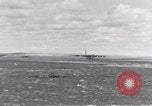 Standbild B-52 Landing Gear kollabiert während des Starts und Landungen California United States USA, 1953, aus Sekunde 11 historischem Filmmaterial Videoclip 65675067052
