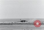 Standbild XB-51 Luftfahrzeug landet auf der Edwards Air Force Base California United States USA, 1951, aus Sekunde 32 historischem Filmmaterial Videoclip 65675067053
