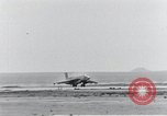 Standbild XB-51 Luftfahrzeug landet auf der Edwards Air Force Base California United States USA, 1951, aus Sekunde 33 historischem Filmmaterial Videoclip 65675067053