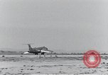 Standbild XB-51 Luftfahrzeug landet auf der Edwards Air Force Base California United States USA, 1951, aus Sekunde 53 historischem Filmmaterial Videoclip 65675067053