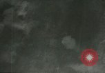 Standbild Am ersten Tag Licht Bombenangriff über Berlin Berlin Deutschland, 1944, aus Sekunde 26 historischem Filmmaterial Videoclip 65675067063