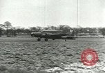 Standbild Am ersten Tag Licht Bombenangriff über Berlin Berlin Deutschland, 1944, aus Sekunde 62 historischem Filmmaterial Videoclip 65675067063