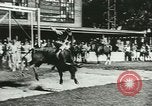 Standbild Rodeo Brisbane Australien, 1944, aus Sekunde 27 historischem Filmmaterial Videoclip 65675067069