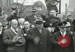 Standbild eine Parade Milwaukee Wisconsin USA, 1944, aus Sekunde 9 historischem Filmmaterial Videoclip 65675067072