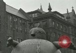 Standbild eine Parade Milwaukee Wisconsin USA, 1944, aus Sekunde 28 historischem Filmmaterial Videoclip 65675067072