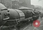 Standbild eine Parade Milwaukee Wisconsin USA, 1944, aus Sekunde 36 historischem Filmmaterial Videoclip 65675067072