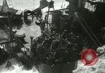 Standbild USS LST-349 Gründer auf Felsen aus Ponza Italien im Sturm Italien, 1944, aus Sekunde 12 historischem Filmmaterial Videoclip 65675067074