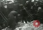 Standbild USS LST-349 Gründer auf Felsen aus Ponza Italien im Sturm Italien, 1944, aus Sekunde 16 historischem Filmmaterial Videoclip 65675067074