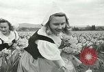 Image mariage militaire Orting Washington USA, 1944, de la seconde 10 séquences d'archives historiques vidéo 65675067075