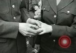 Image mariage militaire Orting Washington USA, 1944, de la seconde 37 séquences d'archives historiques vidéo 65675067075