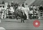 Standbild Rodeo Los Angeles California USA, 1944, aus Sekunde 10 historischem Filmmaterial Videoclip 65675067076