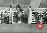 Standbild Rodeo Los Angeles California USA, 1944, aus Sekunde 24 historischem Filmmaterial Videoclip 65675067076