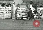 Standbild Rodeo Los Angeles California USA, 1944, aus Sekunde 55 historischem Filmmaterial Videoclip 65675067076