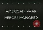 Immagine di Medaglie di cuore viola per i soldati giapponesi-americani United States USA, 1944, secondo 1 filmato di repertorio 65675067080