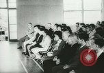 Immagine di Medaglie di cuore viola per i soldati giapponesi-americani United States USA, 1944, secondo 13 filmato di repertorio 65675067080