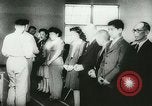 Immagine di Medaglie di cuore viola per i soldati giapponesi-americani United States USA, 1944, secondo 26 filmato di repertorio 65675067080