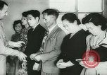 Immagine di Medaglie di cuore viola per i soldati giapponesi-americani United States USA, 1944, secondo 32 filmato di repertorio 65675067080