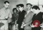 Immagine di Medaglie di cuore viola per i soldati giapponesi-americani United States USA, 1944, secondo 35 filmato di repertorio 65675067080