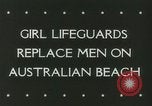 Immagine di Donne bagnini Nuovo Galles del Sud Australia, 1944, secondo 3 filmato di repertorio 65675067082