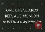 Immagine di Donne bagnini Nuovo Galles del Sud Australia, 1944, secondo 7 filmato di repertorio 65675067082