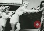 Immagine di Donne bagnini Nuovo Galles del Sud Australia, 1944, secondo 11 filmato di repertorio 65675067082