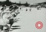 Immagine di Donne bagnini Nuovo Galles del Sud Australia, 1944, secondo 25 filmato di repertorio 65675067082
