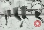 Immagine di Donne bagnini Nuovo Galles del Sud Australia, 1944, secondo 29 filmato di repertorio 65675067082
