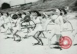 Immagine di Donne bagnini Nuovo Galles del Sud Australia, 1944, secondo 32 filmato di repertorio 65675067082